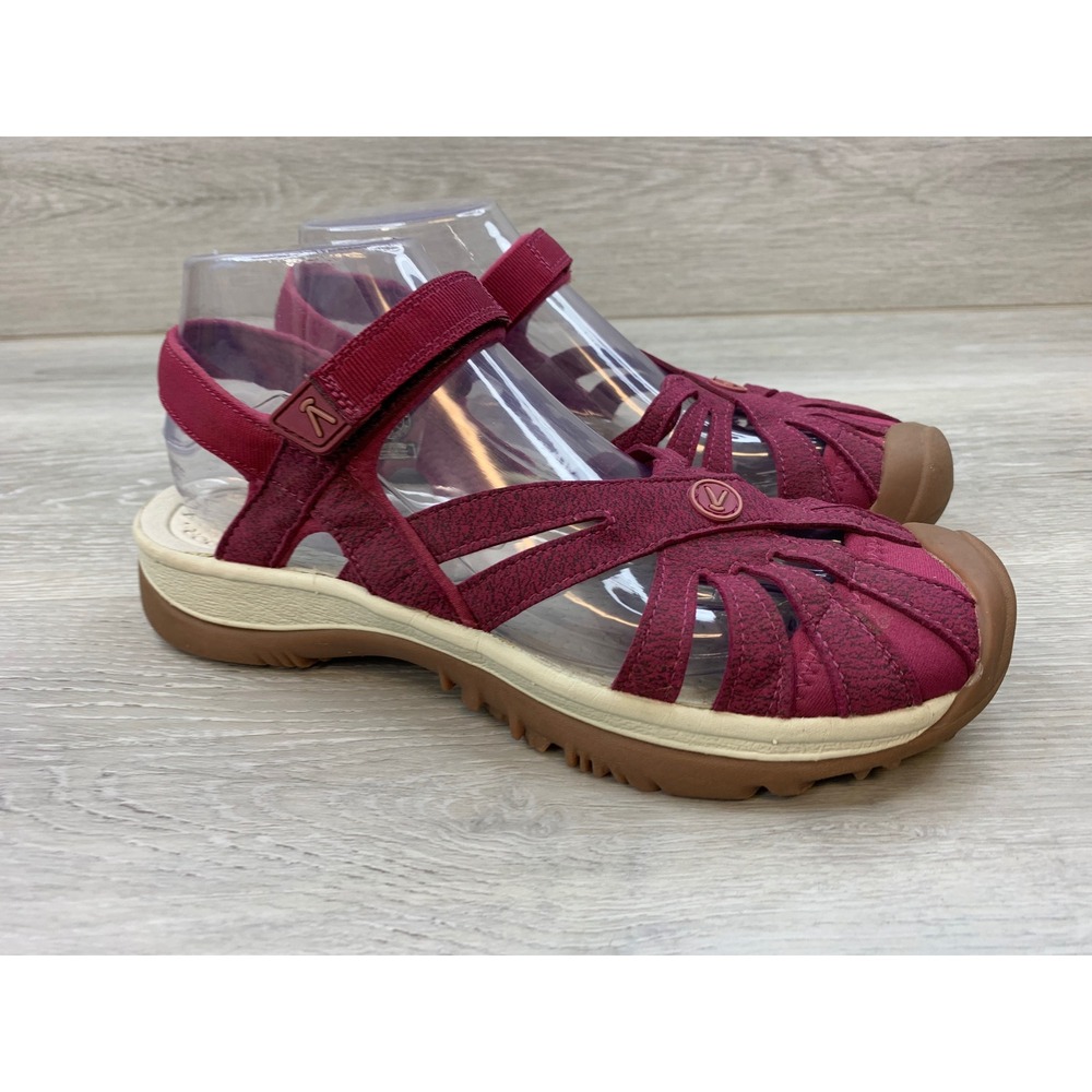 KEEN Sandals Women's 8 Burgundy Red Strappy Comfort Hiking Trail Shoes